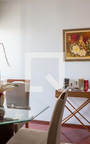 Apartamento à venda com 75m², 2 quartos e 1 vaga Apartamento à venda com 75m², 2 quartos e 1 vagaSala