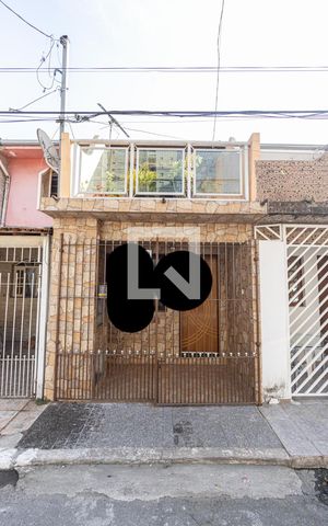 Casa à venda com 80m², 2 quartos e sem vagaFachada