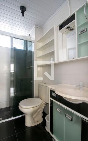 Apartamento à venda com 53m², 2 quartos e sem vaga Apartamento à venda com 53m², 2 quartos e sem vagaBanheiro