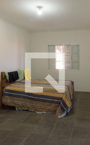 Casa à venda com 250m², 4 quartos e 2 vagasSuíte 1