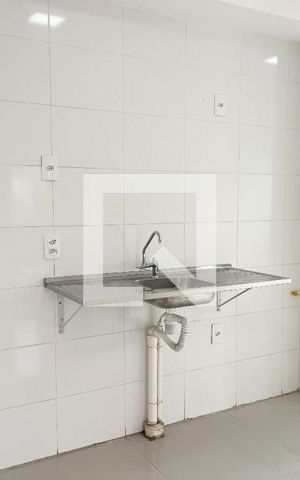 Apartamento à venda com 49m², 1 quarto e 1 vaga Apartamento à venda com 49m², 1 quarto e 1 vagaCozinha e Área de Serviço