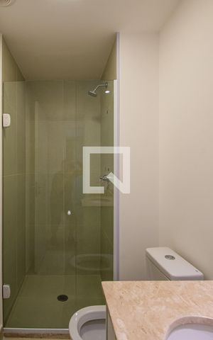 Apartamento à venda com 66m², 2 quartos e 1 vaga Apartamento à venda com 66m², 2 quartos e 1 vagaBanheiro