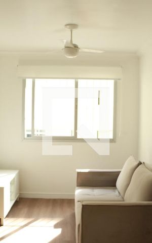 Apartamento à venda com 45m², 1 quarto e 1 vagaSala