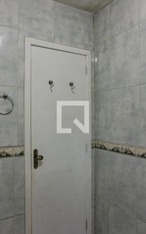 Casa à venda com 120m², 3 quartos e 4 vagas Casa à venda com 120m², 3 quartos e 4 vagasBanheiro 1