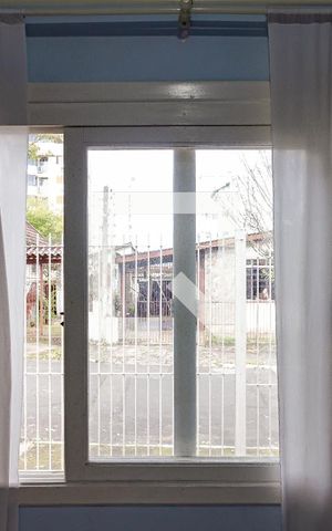 Casa à venda com 120m², 3 quartos e 4 vagas Casa à venda com 120m², 3 quartos e 4 vagasJanela do Quarto 2
