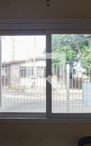 Casa à venda com 120m², 3 quartos e 4 vagas Casa à venda com 120m², 3 quartos e 4 vagasSala