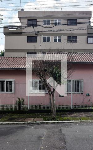Casa à venda com 120m², 3 quartos e 4 vagas Casa à venda com 120m², 3 quartos e 4 vagasFachada