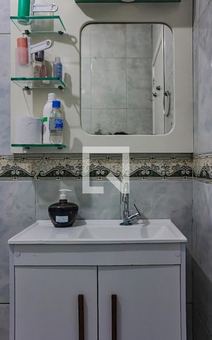 Casa à venda com 120m², 3 quartos e 4 vagas Casa à venda com 120m², 3 quartos e 4 vagasBanheiro 1