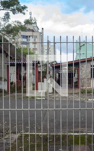Casa à venda com 120m², 3 quartos e 4 vagas Casa à venda com 120m², 3 quartos e 4 vagasVista do Quarto 2
