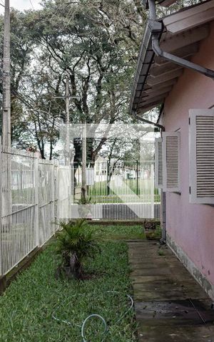 Casa à venda com 120m², 3 quartos e 4 vagas Casa à venda com 120m², 3 quartos e 4 vagasQuintal