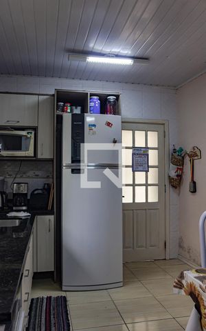 Casa à venda com 120m², 3 quartos e 4 vagas Casa à venda com 120m², 3 quartos e 4 vagasCozinha