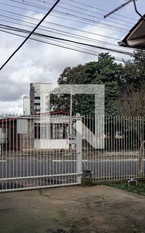 Casa à venda com 120m², 3 quartos e 4 vagas Casa à venda com 120m², 3 quartos e 4 vagasQuintal