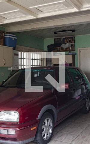 Casa à venda com 120m², 3 quartos e 4 vagas Casa à venda com 120m², 3 quartos e 4 vagasGaragem