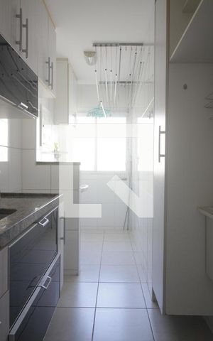 Apartamento à venda com 55m², 2 quartos e 1 vagaCozinha
