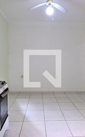Casa à venda com 196m², 3 quartos e 5 vagasEdícula - Cozinha