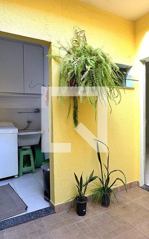 Casa à venda com 196m², 3 quartos e 5 vagasÁrea de Serviço