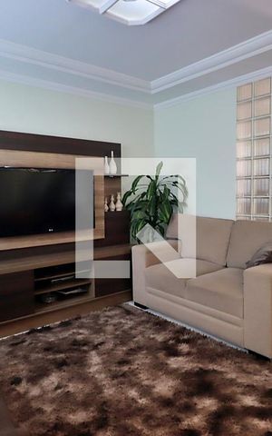 Casa à venda com 196m², 3 quartos e 5 vagasSala