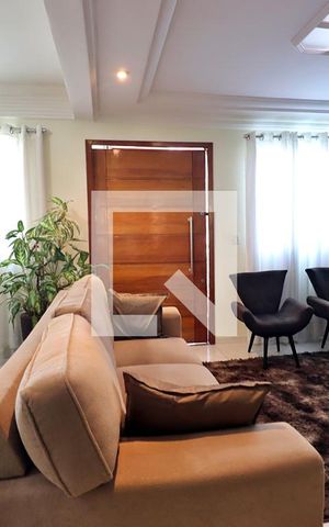 Casa à venda com 196m², 3 quartos e 5 vagasSala