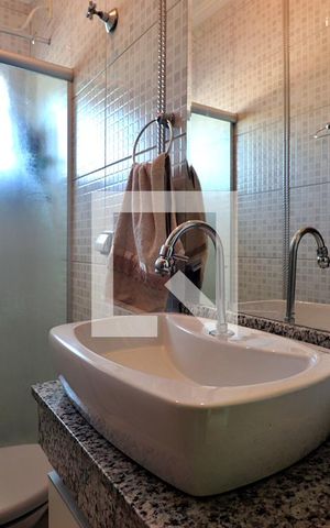 Casa à venda com 196m², 3 quartos e 5 vagasBanheiro Social 1