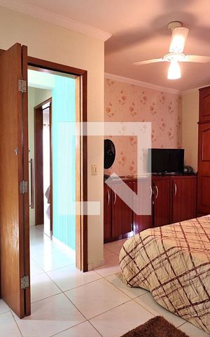 Casa à venda com 196m², 3 quartos e 5 vagasQuarto 1 - Suíte