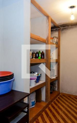 Casa à venda com 350m², 3 quartos e 3 vagasQuarto de Serviço