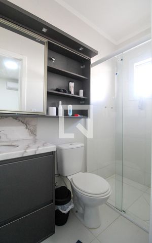 Casa de condomínio à venda com 110m², 3 quartos e 3 vagas Casa de condomínio à venda com 110m², 3 quartos e 3 vagasBanheiro Suíte