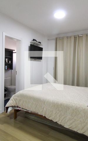 Casa de condomínio à venda com 110m², 3 quartos e 3 vagas Casa de condomínio à venda com 110m², 3 quartos e 3 vagasQuarto Suíte