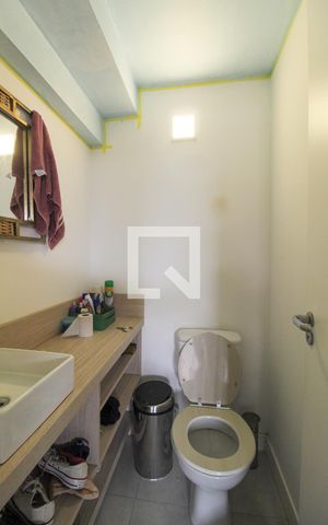 Casa de condomínio à venda com 110m², 3 quartos e 3 vagas Casa de condomínio à venda com 110m², 3 quartos e 3 vagasBanheiro