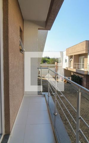 Casa de condomínio à venda com 110m², 3 quartos e 3 vagas Casa de condomínio à venda com 110m², 3 quartos e 3 vagasSacada