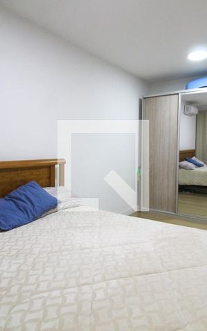 Casa de condomínio à venda com 110m², 3 quartos e 3 vagas Casa de condomínio à venda com 110m², 3 quartos e 3 vagasQuarto Suíte