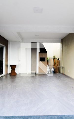 Casa de condomínio à venda com 110m², 3 quartos e 3 vagas Casa de condomínio à venda com 110m², 3 quartos e 3 vagasGaragem