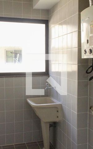 Apartamento para alugar com 80m², 3 quartos e 1 vagaÁrea de Serviço