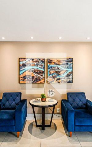 Apartamento à venda com 80m², 3 quartos e 2 vagas Apartamento à venda com 80m², 3 quartos e 2 vagasHall
