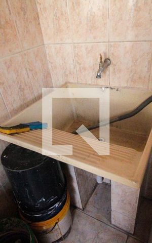 Casa à venda com 109m², 2 quartos e 3 vagas Casa à venda com 109m², 2 quartos e 3 vagasÁrea de Serviço