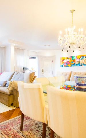 Apartamento à venda com 136m², 4 quartos e 3 vagas Apartamento à venda com 136m², 4 quartos e 3 vagasSala