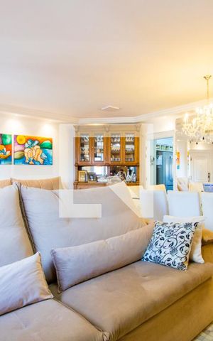 Apartamento à venda com 136m², 4 quartos e 3 vagas Apartamento à venda com 136m², 4 quartos e 3 vagasSala