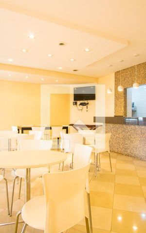 Apartamento à venda com 136m², 4 quartos e 3 vagas Apartamento à venda com 136m², 4 quartos e 3 vagasÁrea comum - Salão de festas
