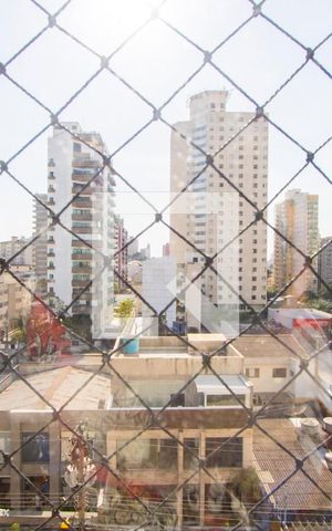 Apartamento à venda com 136m², 4 quartos e 3 vagas Apartamento à venda com 136m², 4 quartos e 3 vagasVista do quarto 2