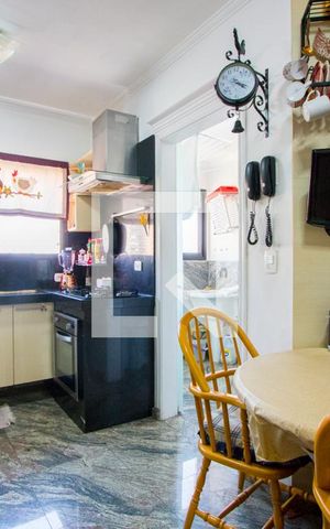 Apartamento à venda com 136m², 4 quartos e 3 vagas Apartamento à venda com 136m², 4 quartos e 3 vagasCozinha