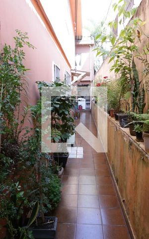 Casa à venda com 125m², 3 quartos e 2 vagasQuintal
