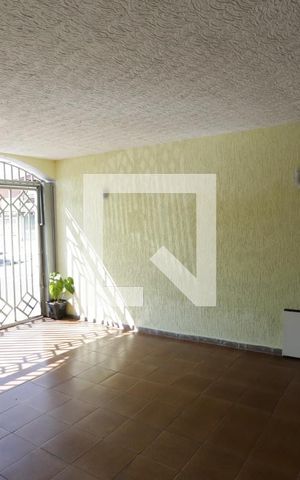Casa à venda com 125m², 3 quartos e 2 vagasGaragem