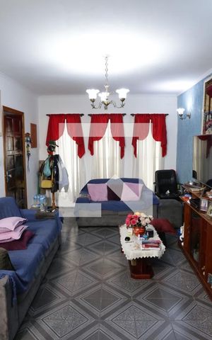 Casa à venda com 125m², 3 quartos e 2 vagasSala