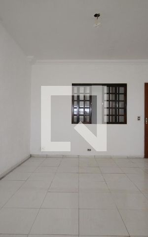 Studio para alugar com 35m², 1 quarto e 1 vagaKitnet