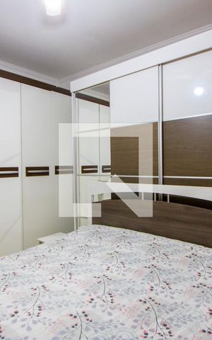 Casa à venda com 204m², 3 quartos e 4 vagas Casa à venda com 204m², 3 quartos e 4 vagasQuarto 1 - Suíte
