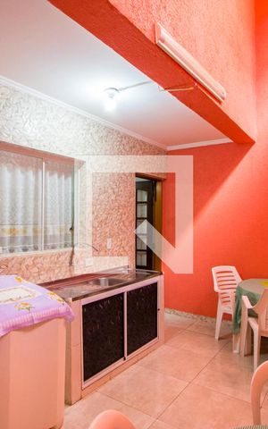 Casa à venda com 204m², 3 quartos e 4 vagas Casa à venda com 204m², 3 quartos e 4 vagasÁrea de serviço