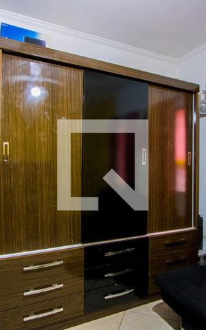 Casa à venda com 204m², 3 quartos e 4 vagas Casa à venda com 204m², 3 quartos e 4 vagasQuarto 3 - Suíte