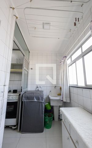 Apartamento para alugar com 64m², 2 quartos e 1 vaga Apartamento para alugar com 64m², 2 quartos e 1 vagaÁrea de serviço