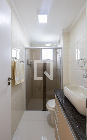 Apartamento para alugar com 64m², 2 quartos e 1 vaga Apartamento para alugar com 64m², 2 quartos e 1 vagaBanheiro