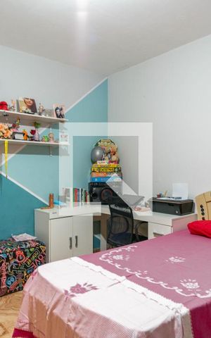 Casa à venda com 250m², 3 quartos e 1 vaga Casa à venda com 250m², 3 quartos e 1 vagaQuarto