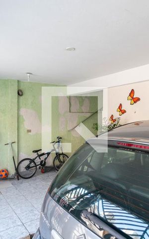 Casa à venda com 250m², 3 quartos e 1 vaga Casa à venda com 250m², 3 quartos e 1 vagaGaragem